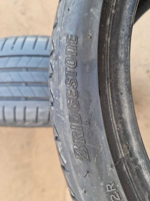 2 Bridgestone R18 225/40 Летни гуми  DOT1621