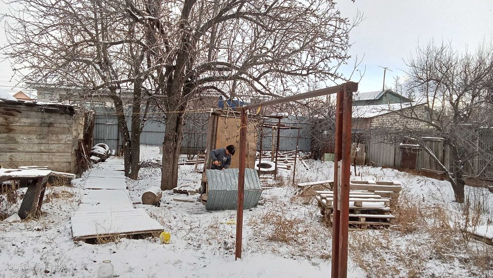 Продам 2 отдельных дома на одном участке