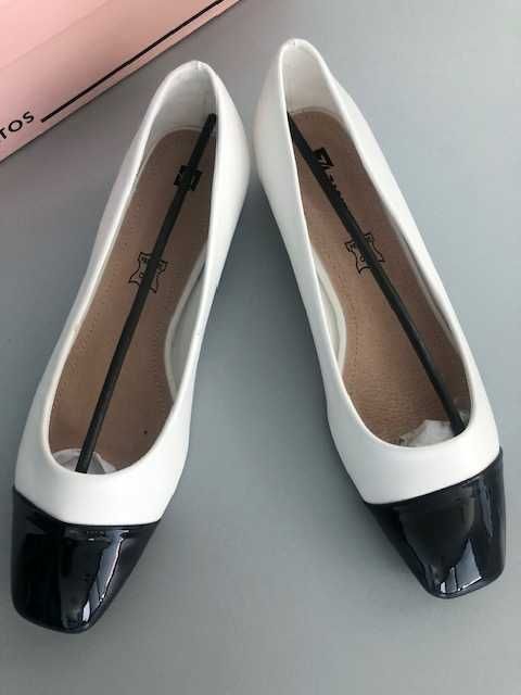 Дамски обувки с нисък ток - бяло и черно - НОВИ!