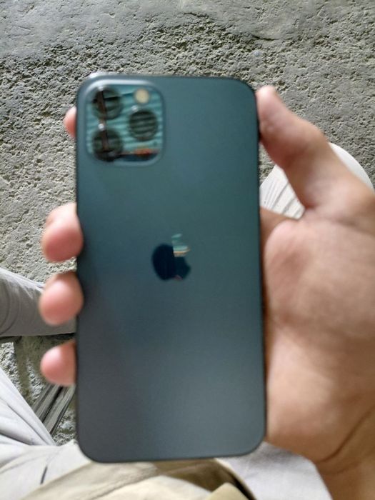 Iphone 12pro sotiladi