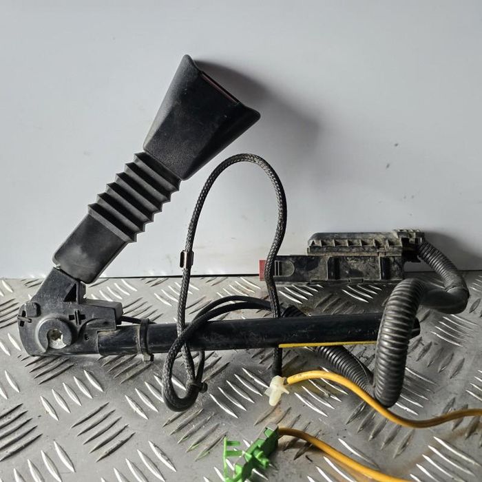 Pretensionare centura stanga fata cu 2 fire Opel Corsa C