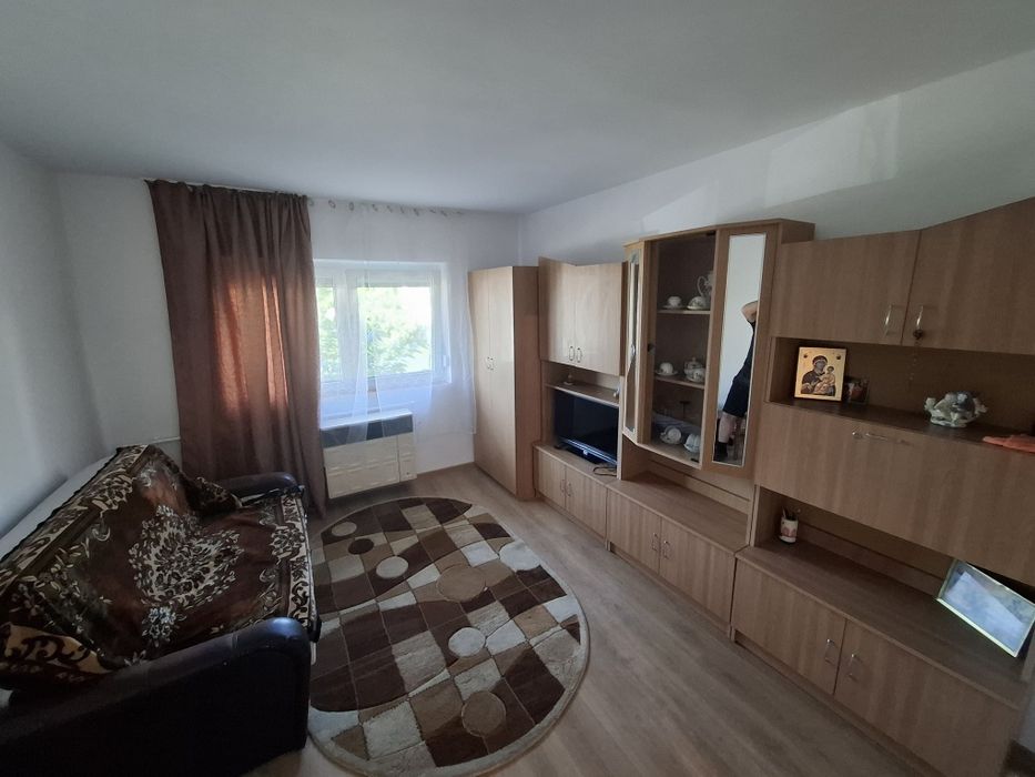 Garsoniera de închiriat