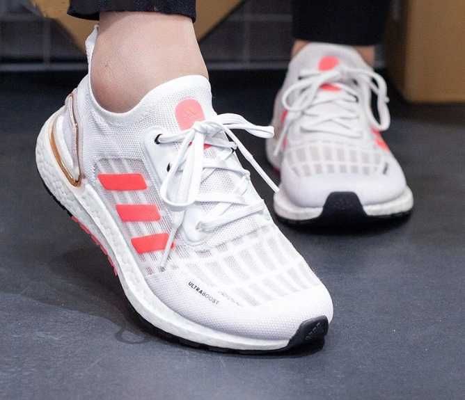 Оригинални дамски маратонки * ADIDAS ULTRABOOST 20 SUMMER DRY * 39 1/3