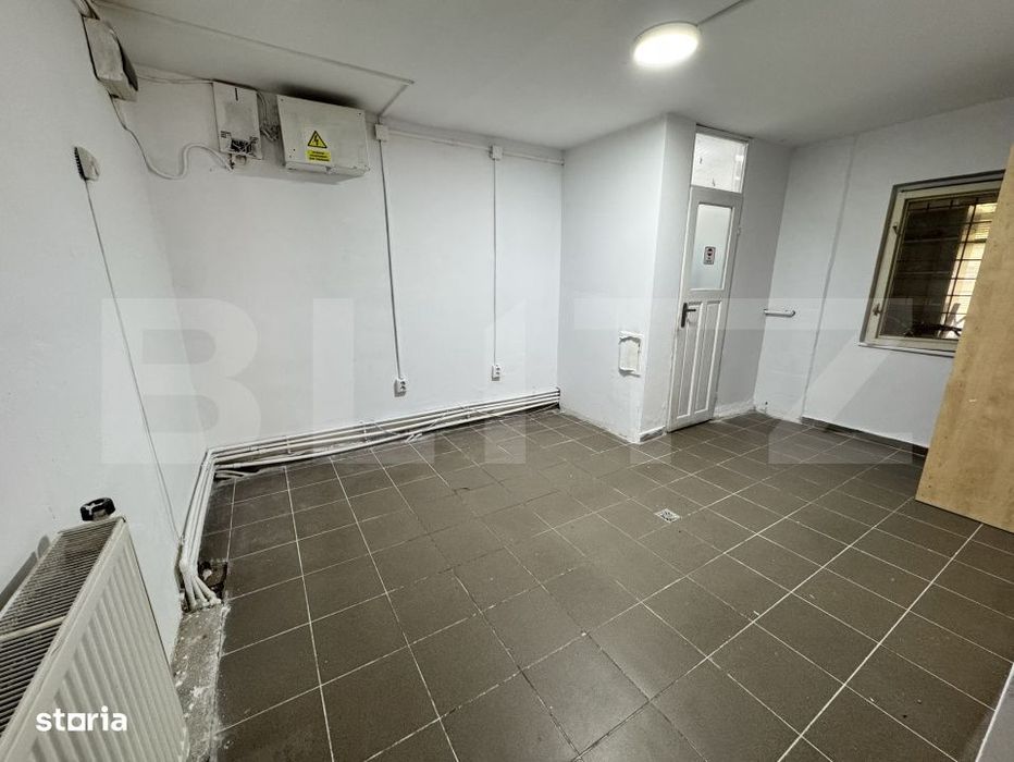 Apartament de inchiriat – ideal pentru spatiu comercial sau birou