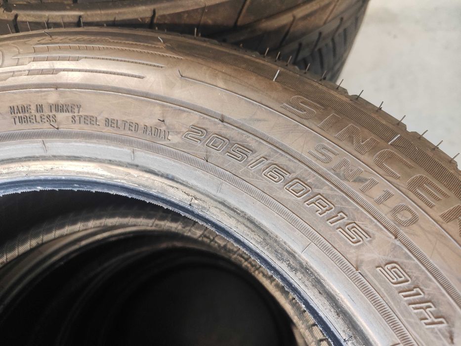 4бр. летни гуми 205/60/15 Falken