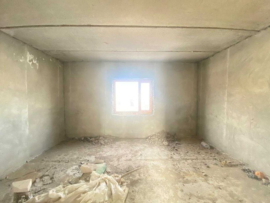 Срочно!!! Продам дом в три уровня.