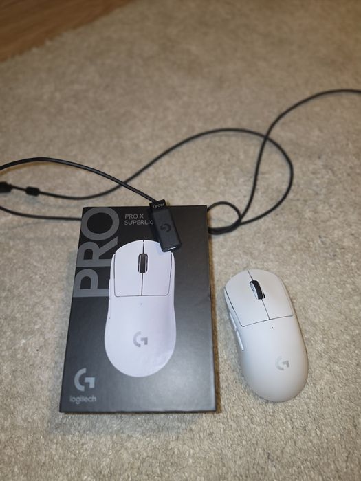 Mouse Gaming Wireless Logitech G PRO X Superlight 2 White – Cutie completă