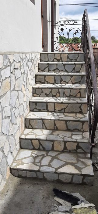 Piatra Naturala de Munte