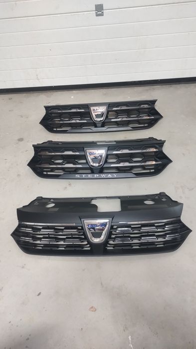 Grila bara fata Logan 3 , jogger, Sandero stepway 3 2021,2022