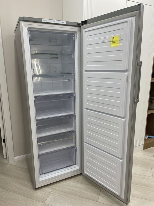 Высокий Морозильник Beko