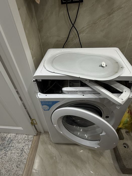 Стиральная машина indesit