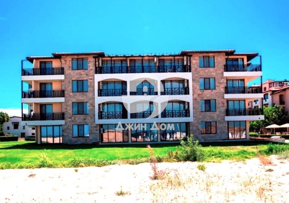 Продава се Едностаен апартамент в с. Лозенец, Област Бургас - 40 кв.м за 1648 €/кв.м - Снимка #10