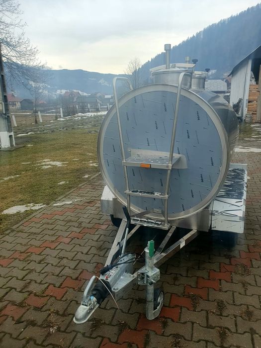 Vând cisternă remorcă 1000 litri lichide lapte vin carburant ferma