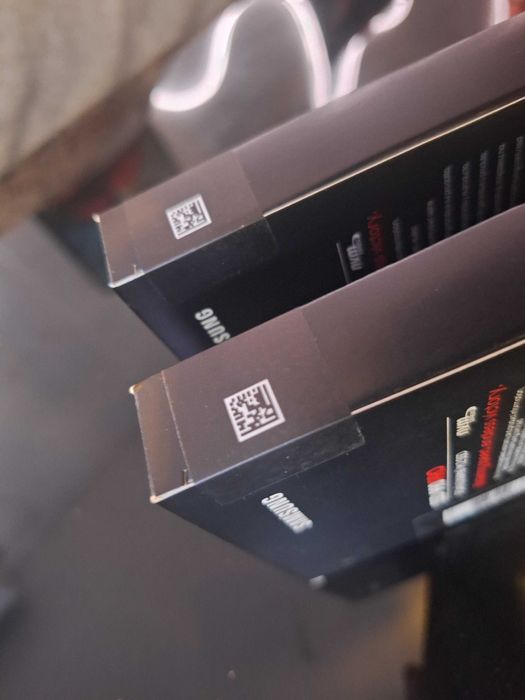 Нов и неразопакован Samsung SSD 990 PRO x2