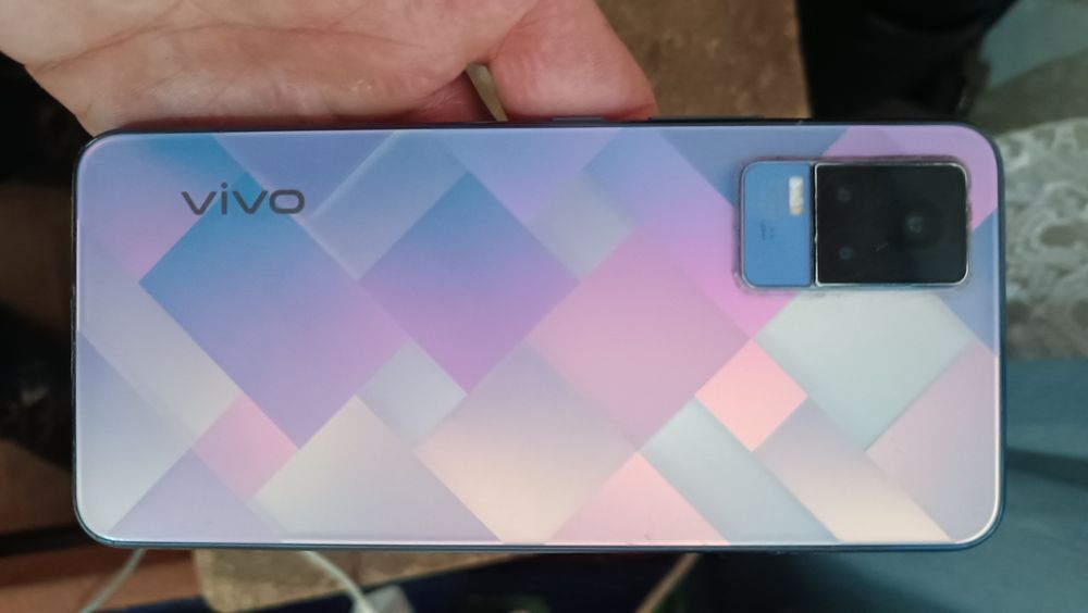 Продам vivo v21e
