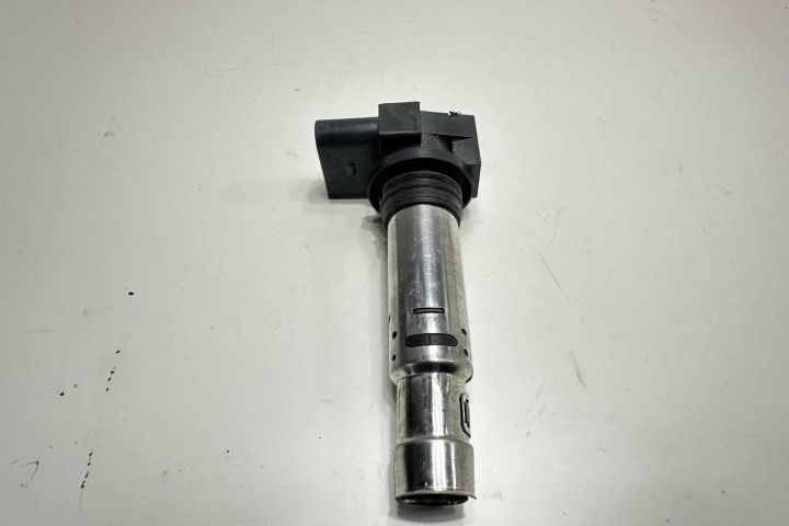 Bobina inductie R0401s00400 Volkswagen VW Golf a 5-a generatie seria