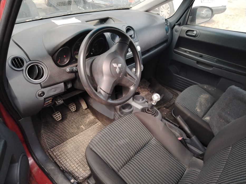 Mitsubishi Colt 1.1 бензин 75к.с. 2008г. на части