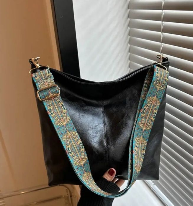 Сумки женские , разные модели