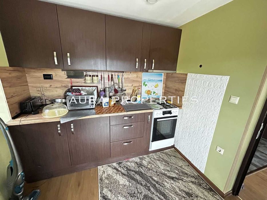 Разград / Къща, напълно обзаведена