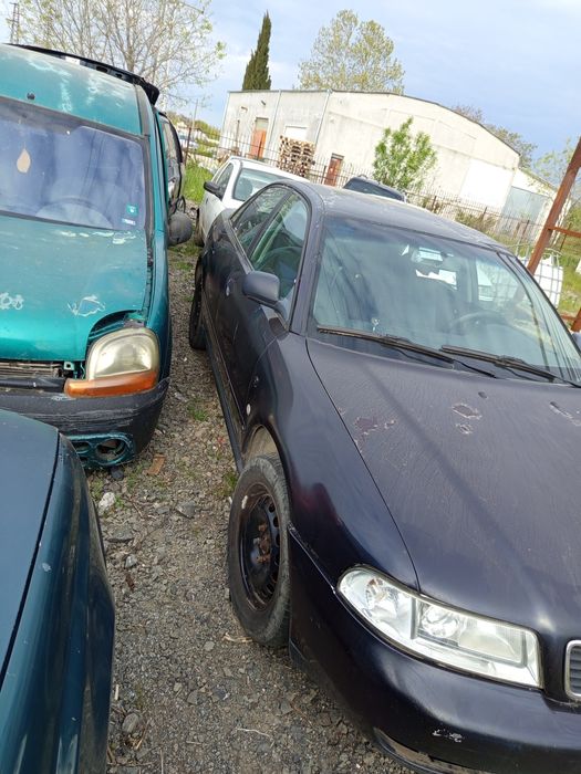 Ауди А4 1.8 123кс 1996г  на части