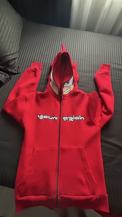 Vand un haul de haine noi pe care nu le am purtat niciodata