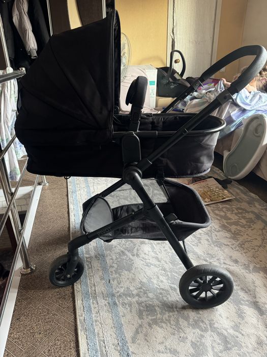 Продам коляски Evenflo pivot system