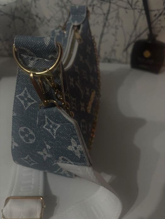 Geanta Louis Vuitton Blug