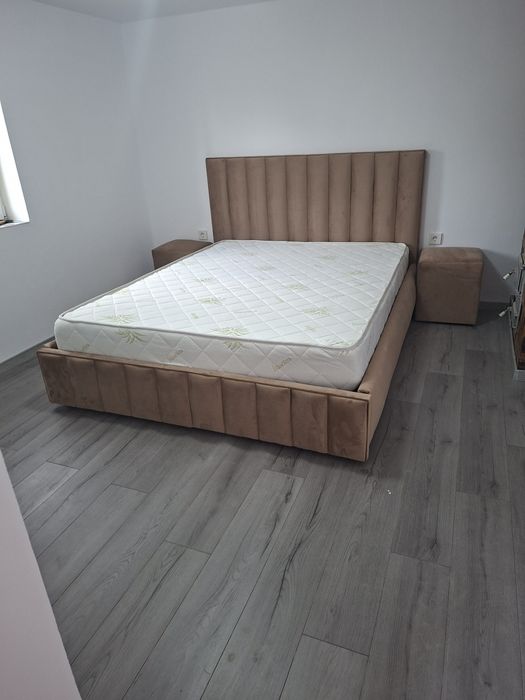Paturi tapitate cu loc de depozitare