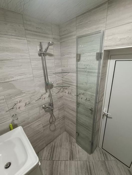 Дава се под наем Тристаен апартамент в София, Лозенец - 75 кв.м за 950 € - Снимка #10