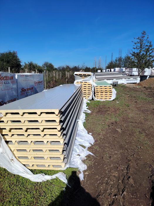 Vand panouri sandwich toate dimensiunile și strusturi metalice fara av