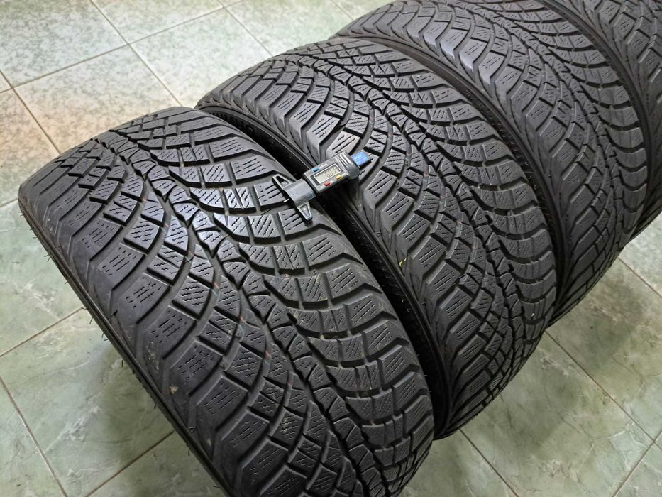 4 anvelope 235/40 R19 Khumo