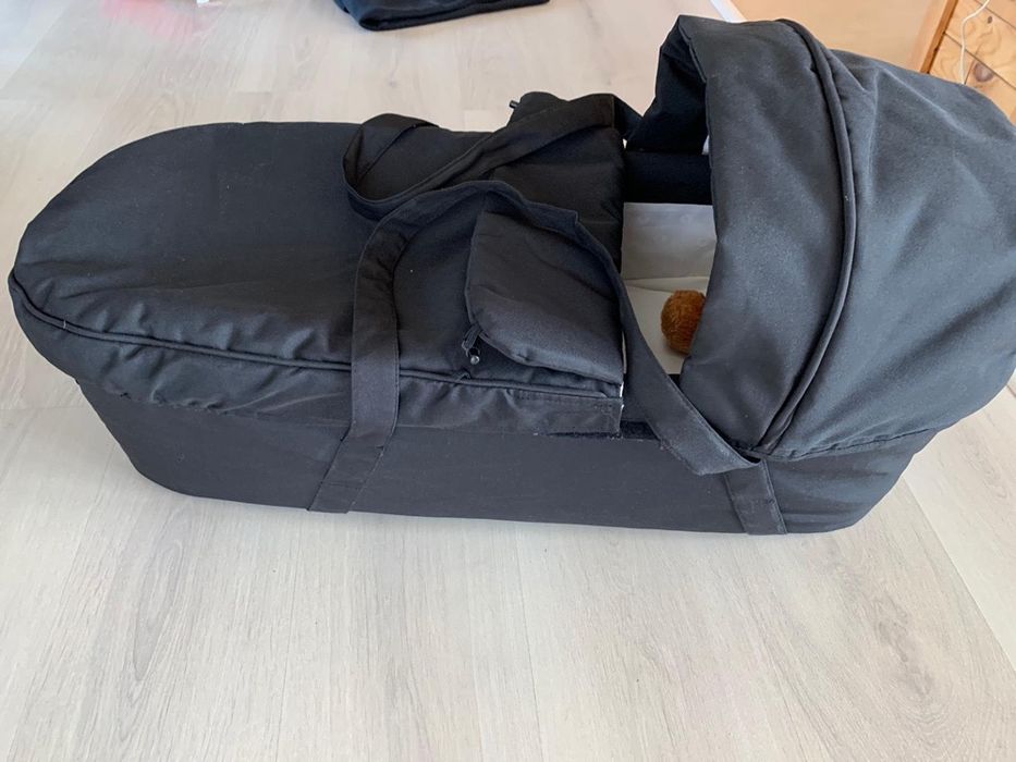 Vând landou Brio (4)super calitate.