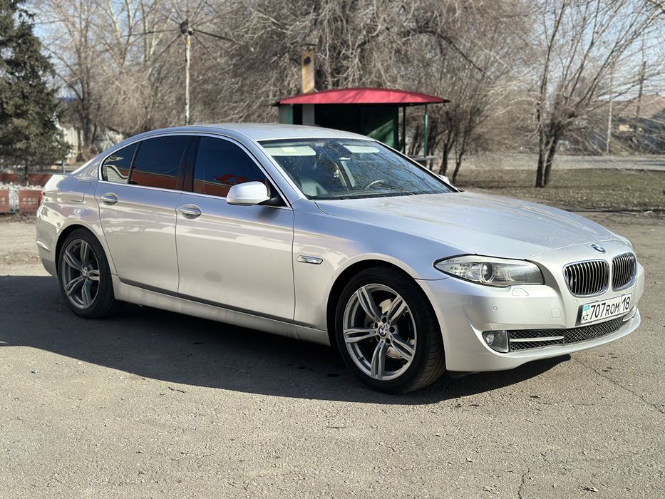 Продам BMW F10 520i