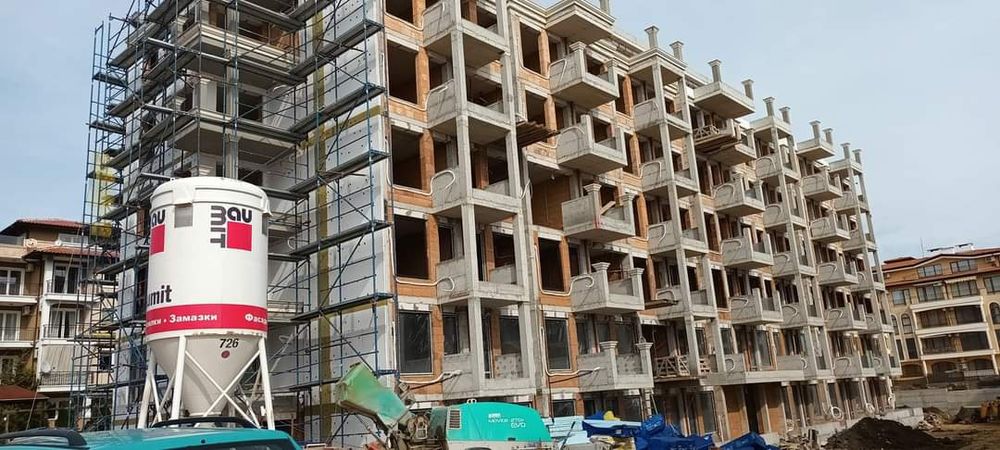 Строителна фирма извършва Турбозолна/Машинна мазилка