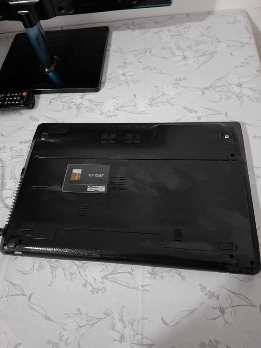 pachet tv samsung 60cm+laptop asus care necesita doar stocare 300 lei