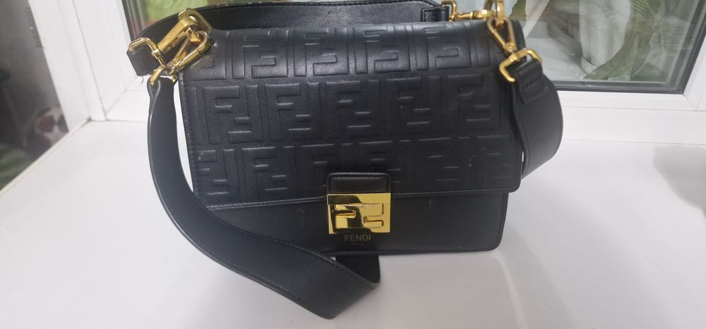 Продам сумку женскую