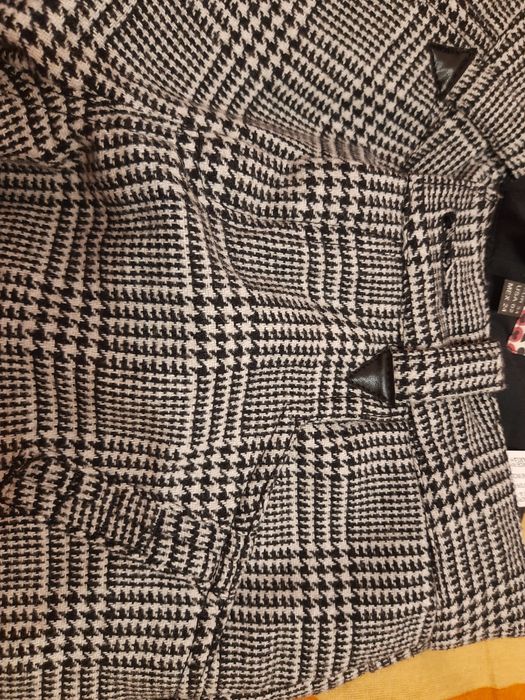 Панталони до коляно TRF нови