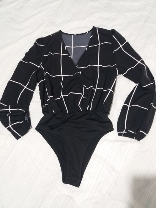 Риза боди и къси кожени