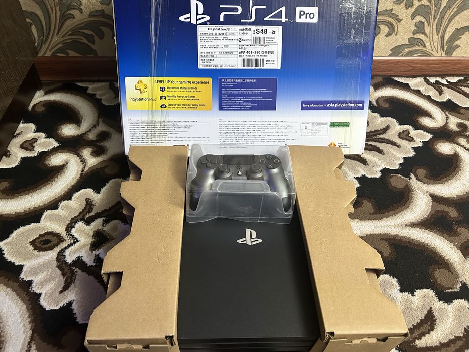 Ps 4 pro 1 tb.