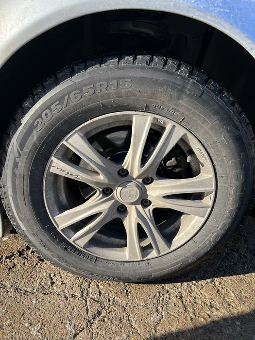 Комплект шинь с дисками зимний