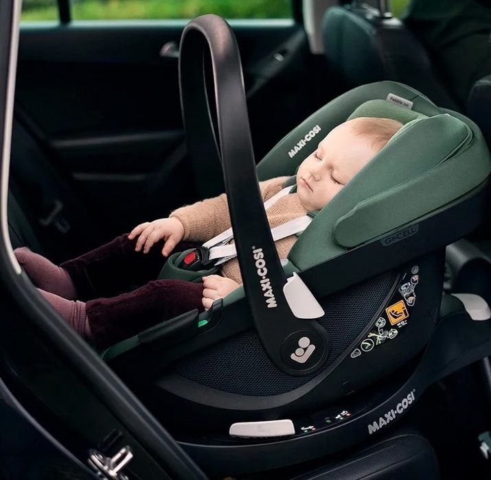 Maxi-Cosi Pebble 360 i-Size Scoica Car Seat baby