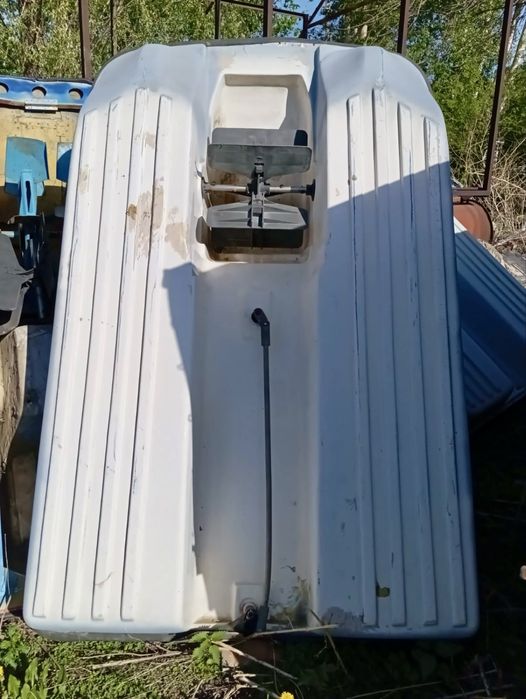 Катамаран пластиковый