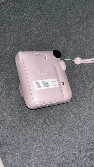 instax 12 mini фотокамера