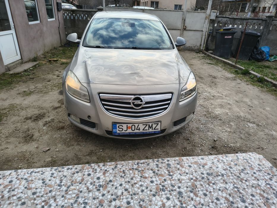 Vând Opel insignia 2.0/131 cp