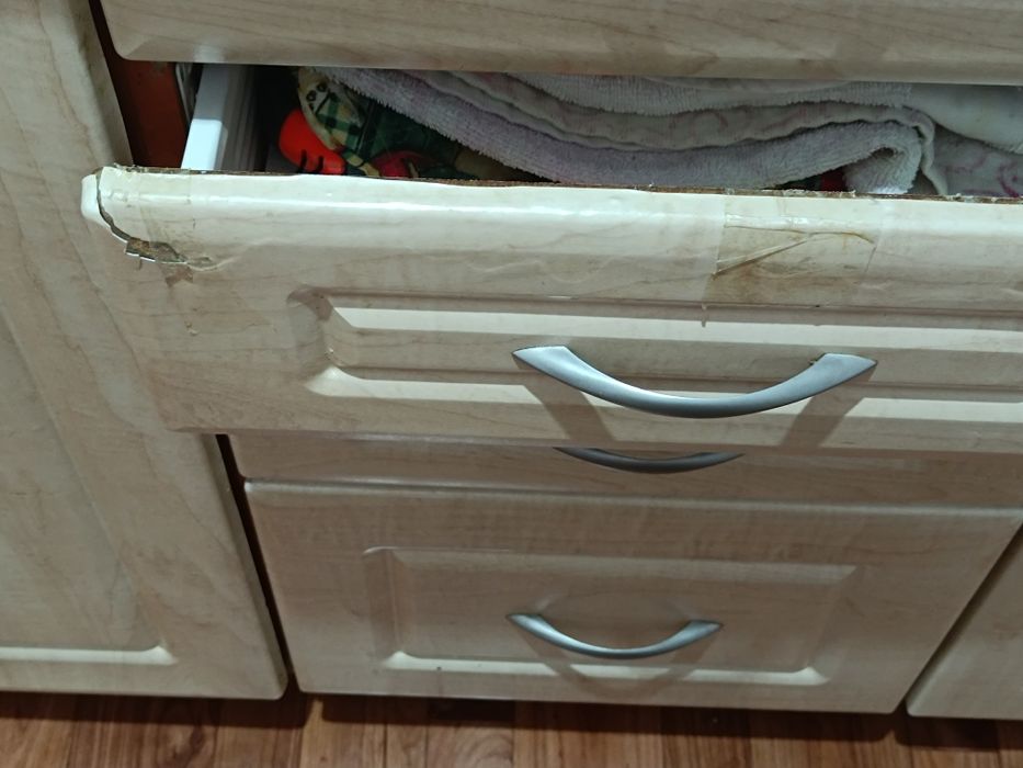 Срочно продается кухонная мебель