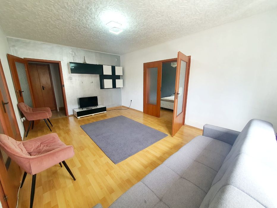 Închiriez in regim hotelier apartament 2 camere etaj 1
