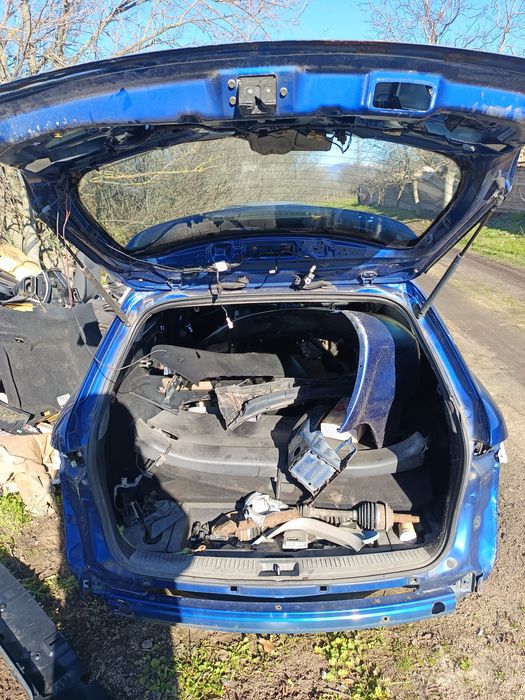 Мазда 6 на части