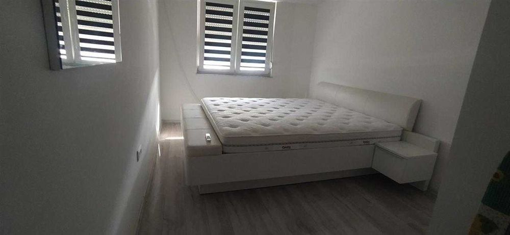 Дава се под наем Двустаен апартамент в Бургас, Славейков - 58 кв.м за 204 € - Снимка #3