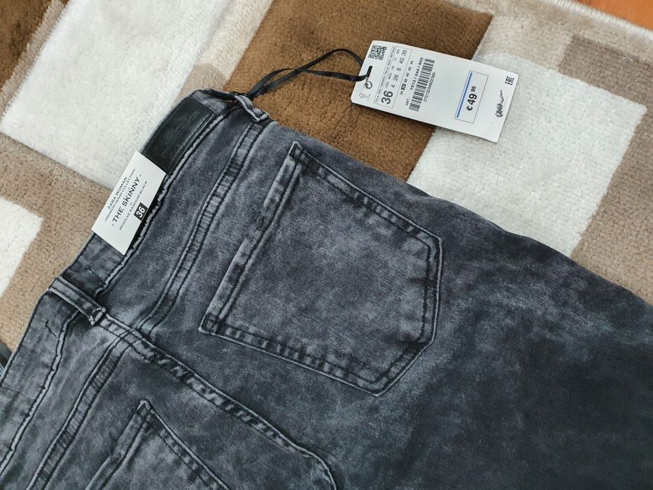 Blugi ZARA, noi, masura 36