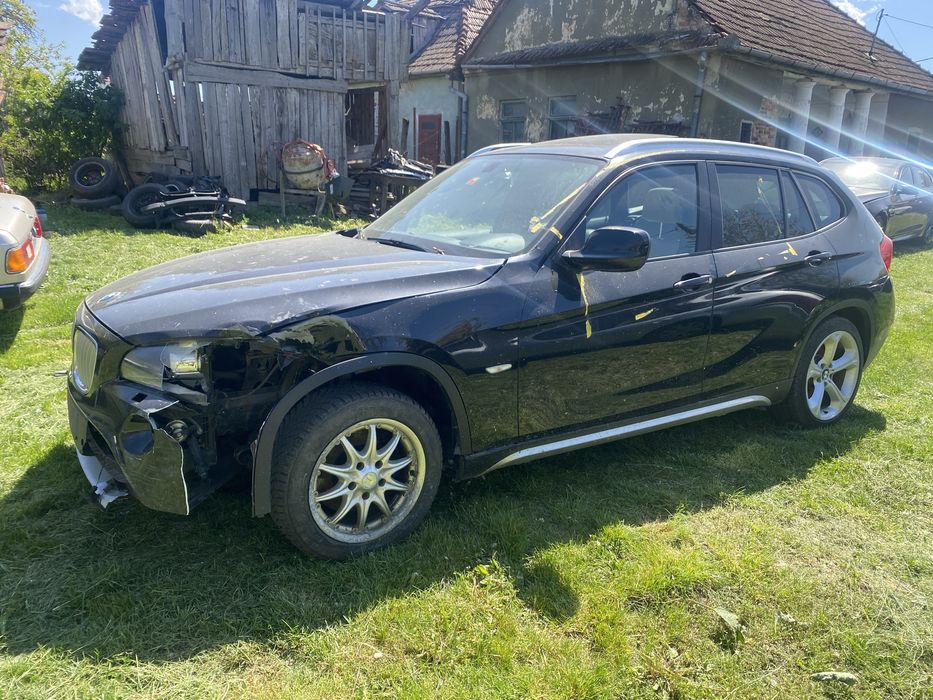 Bmw x1 / x-drive/ automat/piele/navi/ avariat